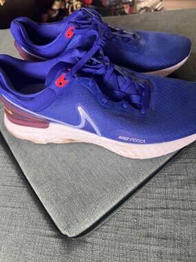 Nike Men’s React Running Shoes - Blue with Red Accents